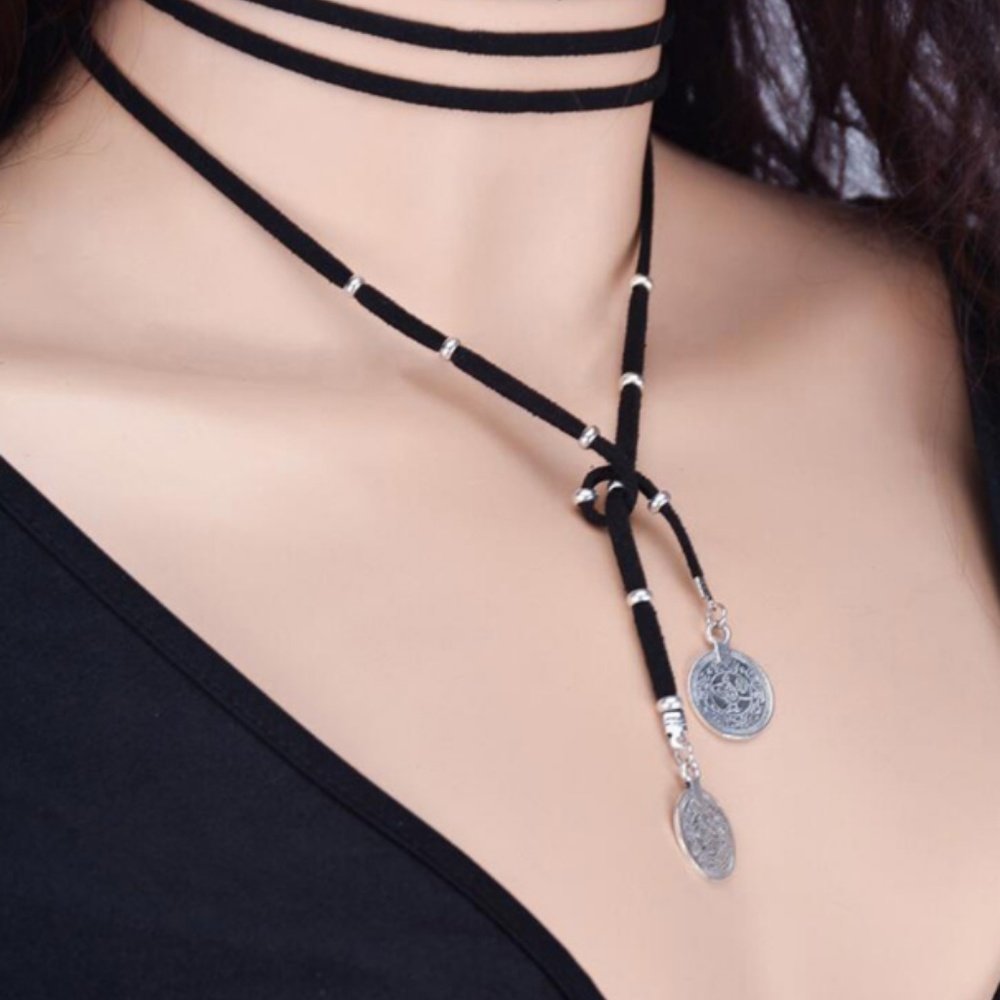 3 for $20 Layla Velvet Adjustable Choker - Picture 2 of 3